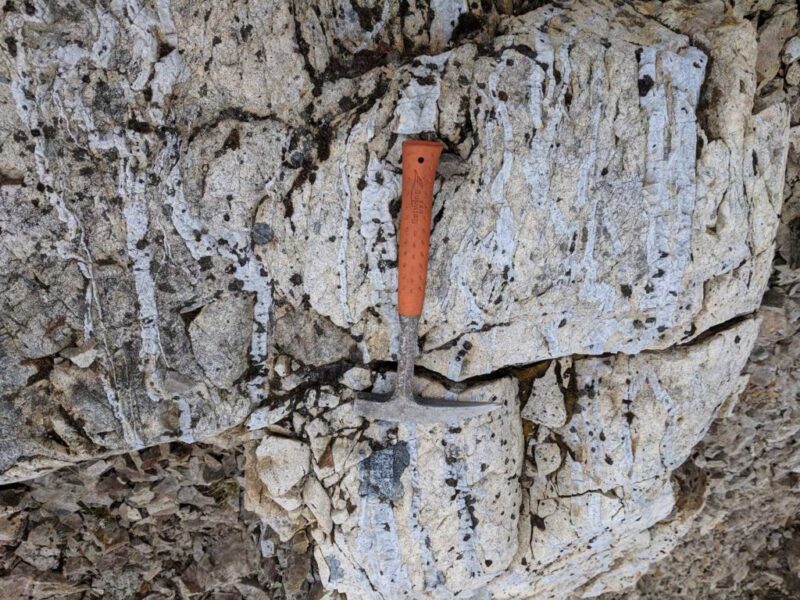 midas-minerals-asx-mm1-identifies-new-spodumene-pegmatites-in-aylmer-project-canada-mm1